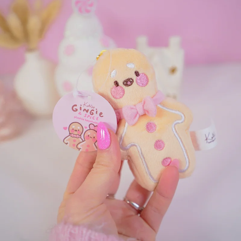 Gingie Gingerbread Kawaii Keychain Plushie | Cute Soft Toy Charm | Adorable Mini Gingerbread Ornament for Bags, Keys & Gifts